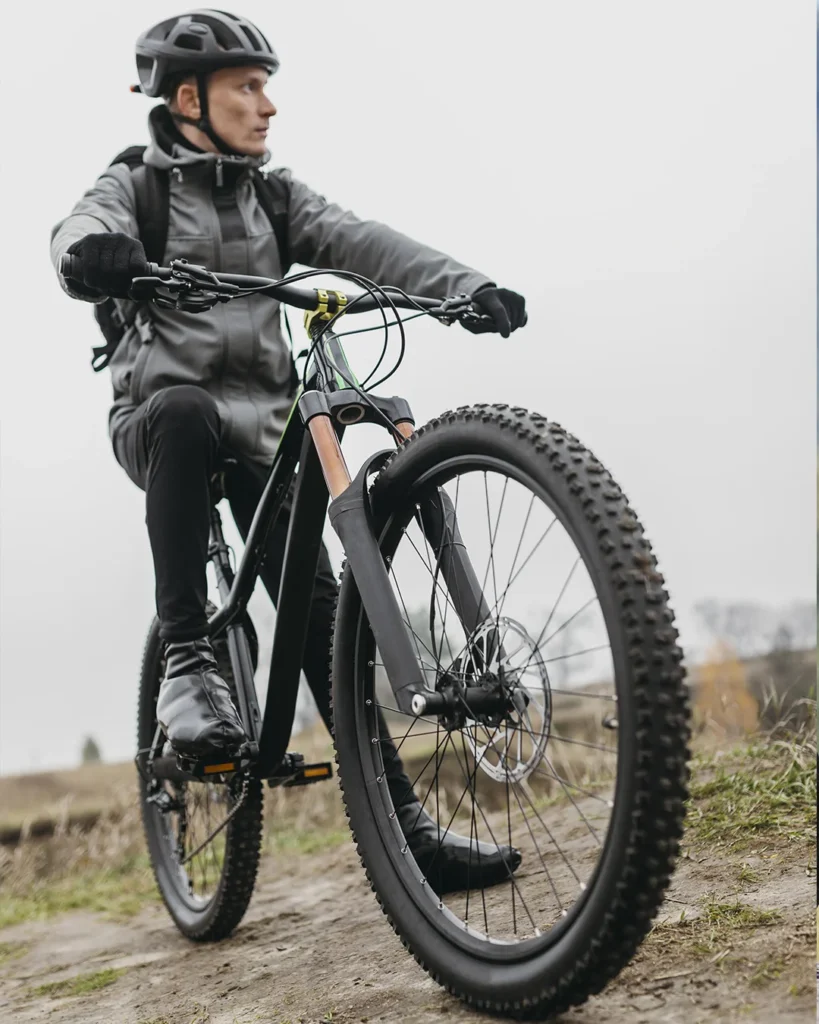 VTT 1 Un cycliste sur un VTT